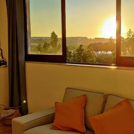 Stylish And Elegant Studio - Best View And Location In Coimbra Downton Exterior photo