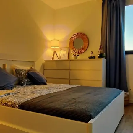Stylish And Elegant Studio - Best View And Location In Coimbra Downton Exterior photo