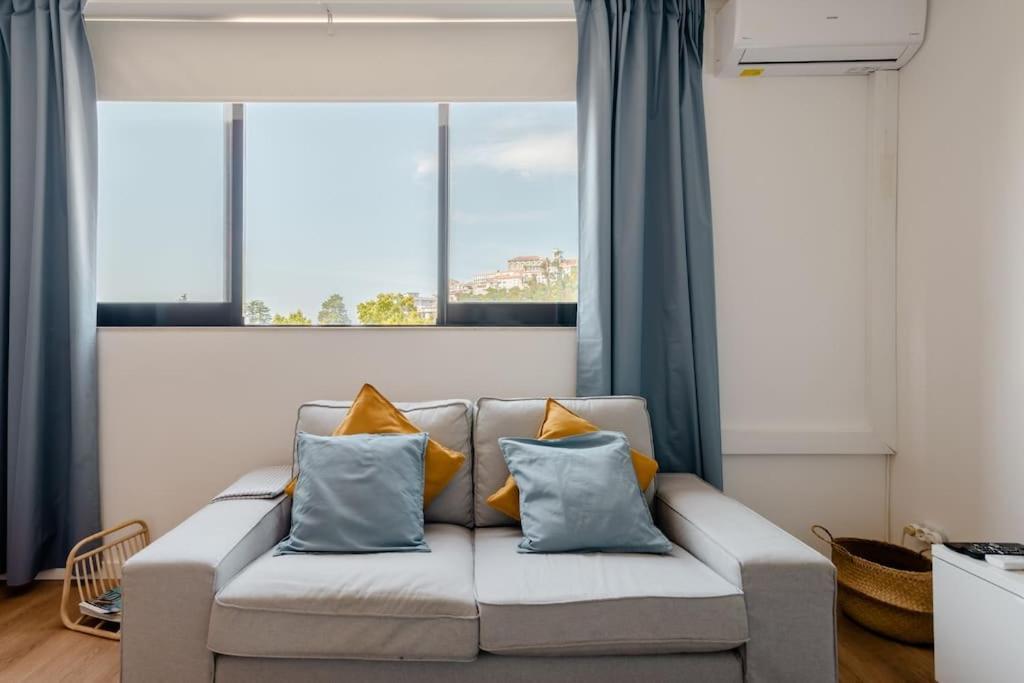 Stylish And Elegant - View And Location In Downton *